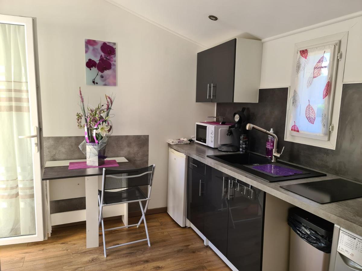 3 indépendants dans villa avec piscine terrasse, jardin, parking clos, wifi Meyreuil Exterior foto