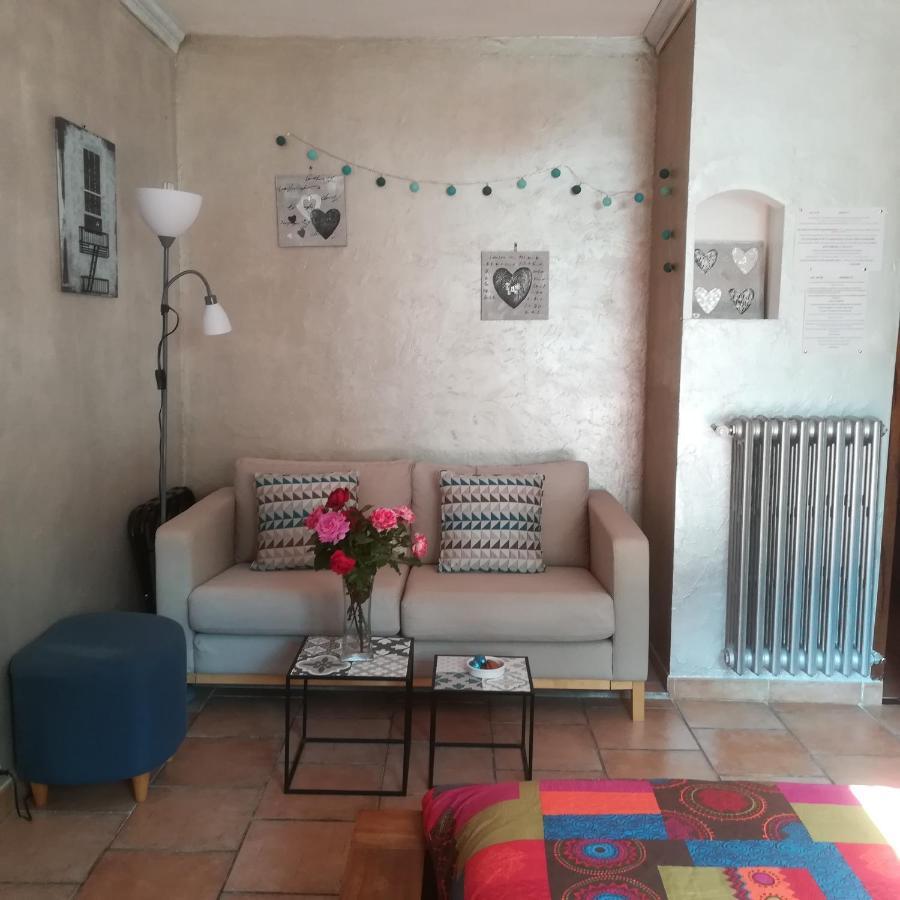 3 indépendants dans villa avec piscine terrasse, jardin, parking clos, wifi Meyreuil Exterior foto