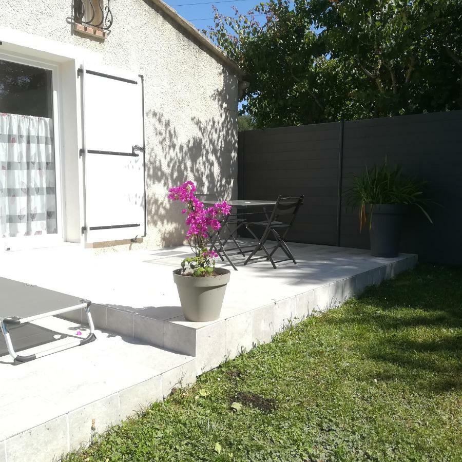 3 indépendants dans villa avec piscine terrasse, jardin, parking clos, wifi Meyreuil Exterior foto